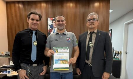 REUNIÃO NA SECRETARIA DE SEGURANÇA PÚBLICA.
